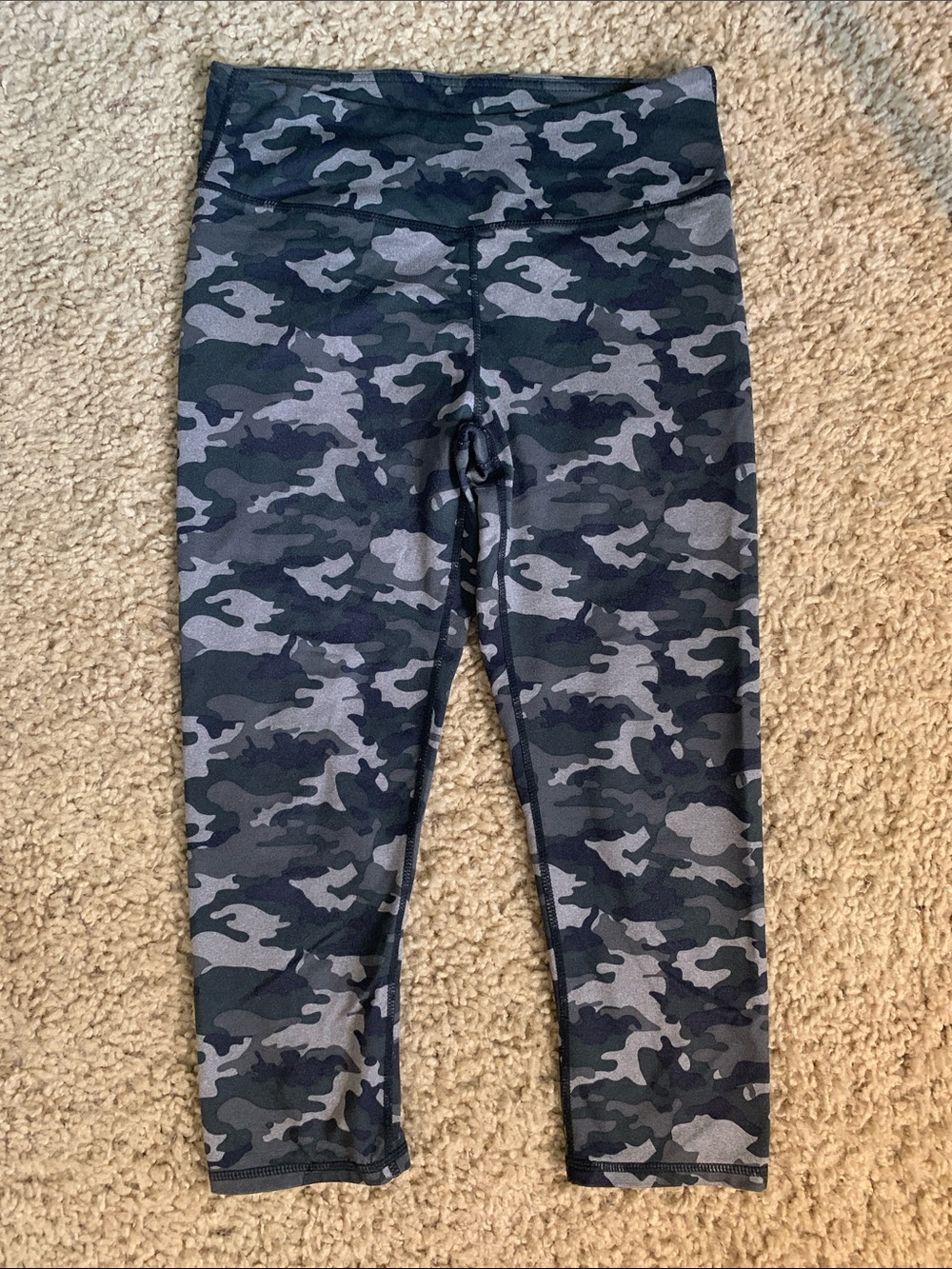 Fabletics Camo Leggings Size Small
